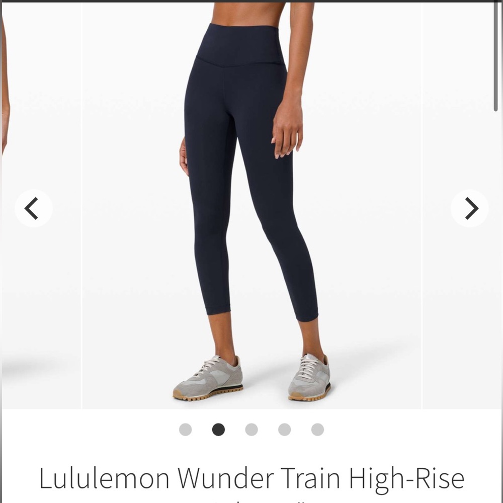 Lululemon Navy wunder train - older version, Lego in the back of the waist